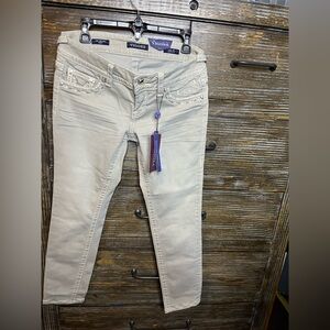 Vigoss Women's Cropped Jeans in Cream